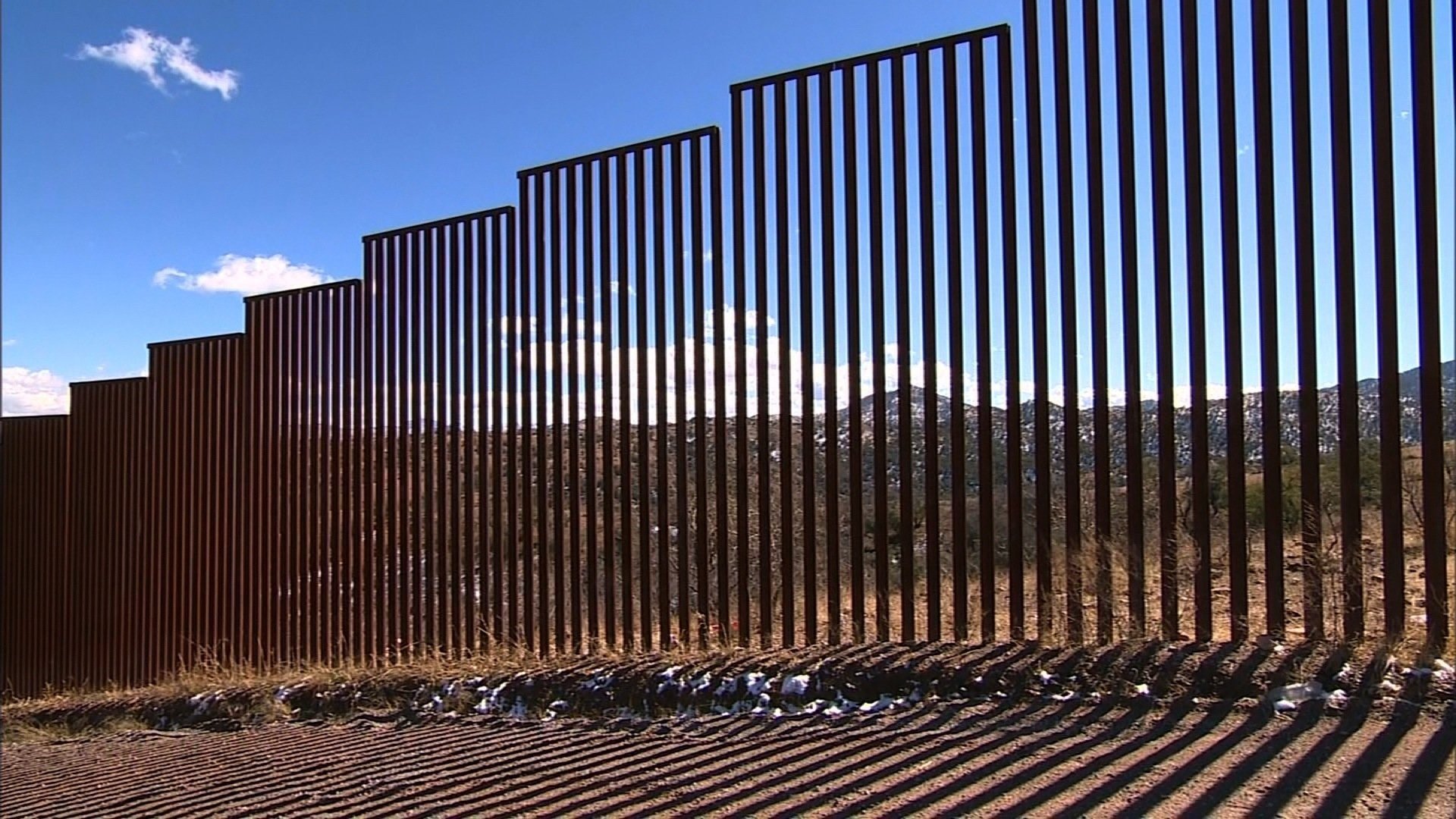 Border Wall Construction Underway In South San Diego County