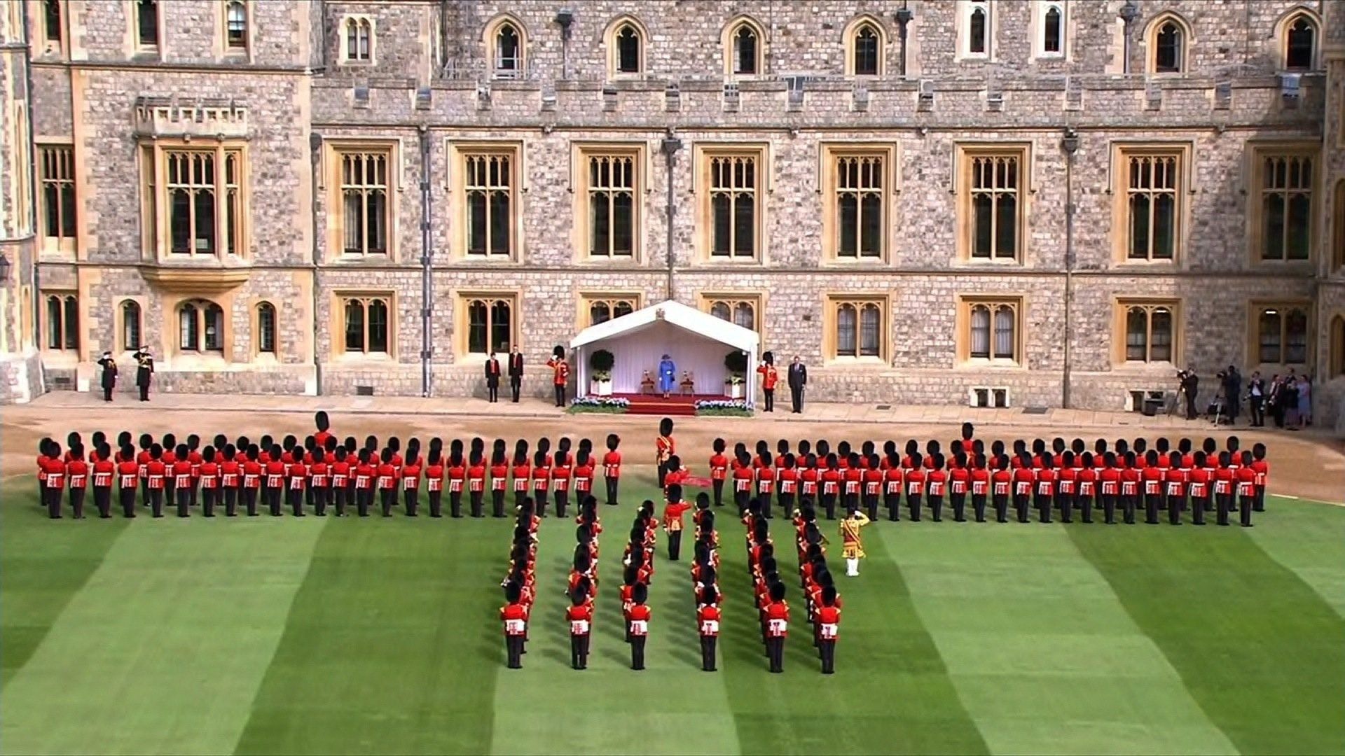 [Image: 17187345_G.jpg?auto=webp&disable=upscale...0713122940]