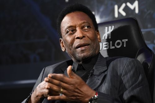 Pelé: la leyenda del fútbol brasileño salió del hospital a tiempo para Navidad