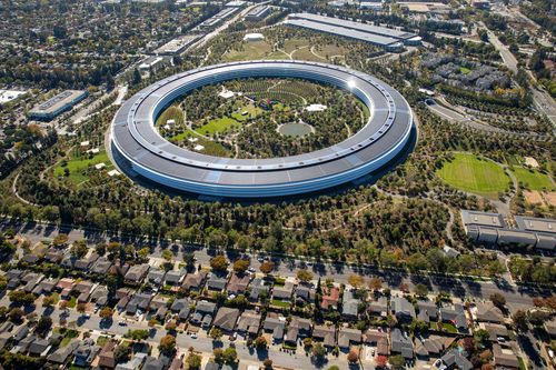 Apple employees demand more flexibility from company as three-day office return looms - Vimarsana News