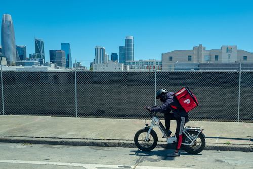 DoorDash is shifting to hourly pay to fix a problem with food orders - Vimarsana News