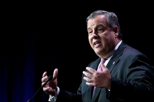 Christie calls back-and-forth between Trump and DeSantis a teenage 'food fight' - Vimarsana News