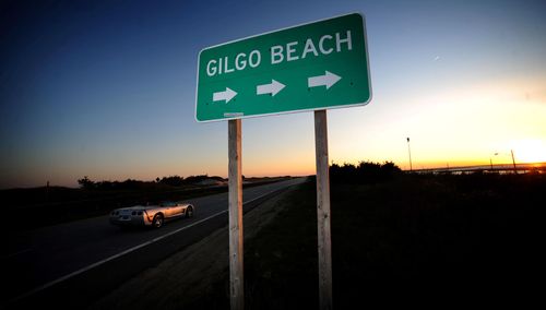 Burner phones. Pizza crust. DNA on burlap. A New York architect was charged with killing 3 women in Gilgo Beach serial killings cold case - Vimarsana News