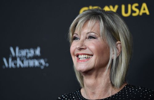 Olivia Newton-John's husband and daughter say she's visited them as a 'blue orb' since dying - Vimarsana News