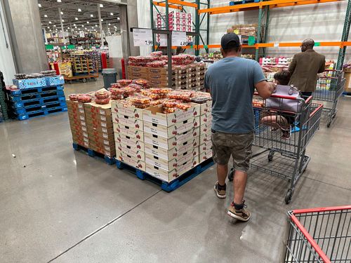 US retail spending picked up sharply in July - Vimarsana News