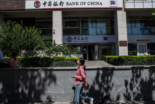 China takes aim at real estate crisis with new measures to boost economy - Vimarsana News
