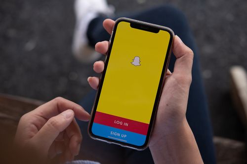 Snapchat adds new safety features for teen users - Vimarsana News