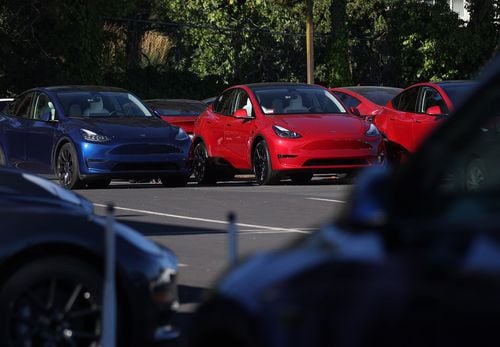 Tesla thirdquarter earnings slow, missing forecasts PLATTE VALLEY