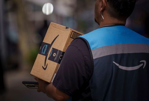Amazon revenue jumps 13%, continuing rebound - Vimarsana News