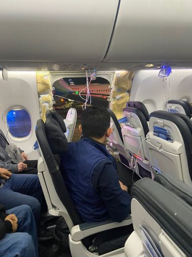 Alaska Airlines says some 737 Max 9 aircraft have been returned to service after fuselage blew off a plane - Vimarsana News
