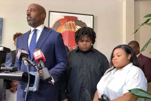 Parents seek justice for baby who was decapitated during delivery at a Georgia hospital - Vimarsana News