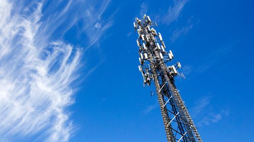 AT&T says service has been restored after massive, nationwide outage. Authorities are investigating - Vimarsana News