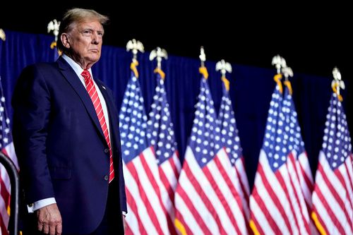Trump is about to get $3 billion richer after deal is approved to take his company public. But it won't solve his cash crunch - Vimarsana News