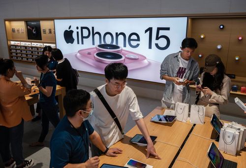 Apple set to report earnings amid headwinds in China and a sluggish stock price - Vimarsana News