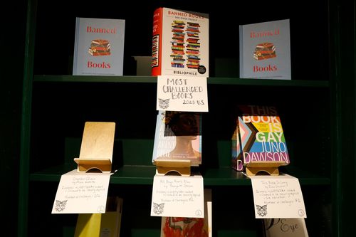 In Florida, a bestselling author is building a new community of literary resistance - Vimarsana News