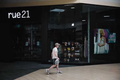 Rue21, a mall staple, files for bankruptcy and will close all of its stores - Vimarsana News