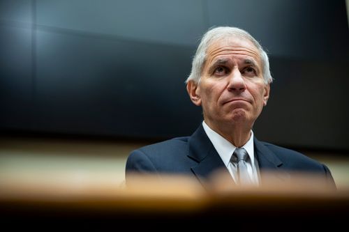 FDIC Chair Martin Gruenberg will resign following a scathing investigation that detailed a toxic workplace - Vimarsana News