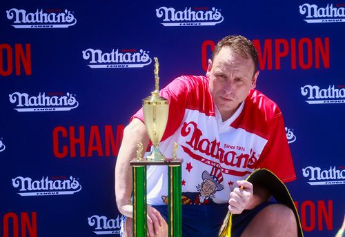 Nathan's hot dog eating champ Joey Chestnut out of this year's contest over vegan beef… sponsorship - Vimarsana News